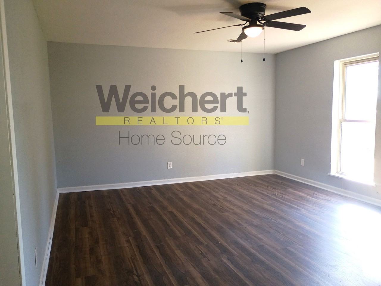 103 N 10th Ave - Photo 3 of 12