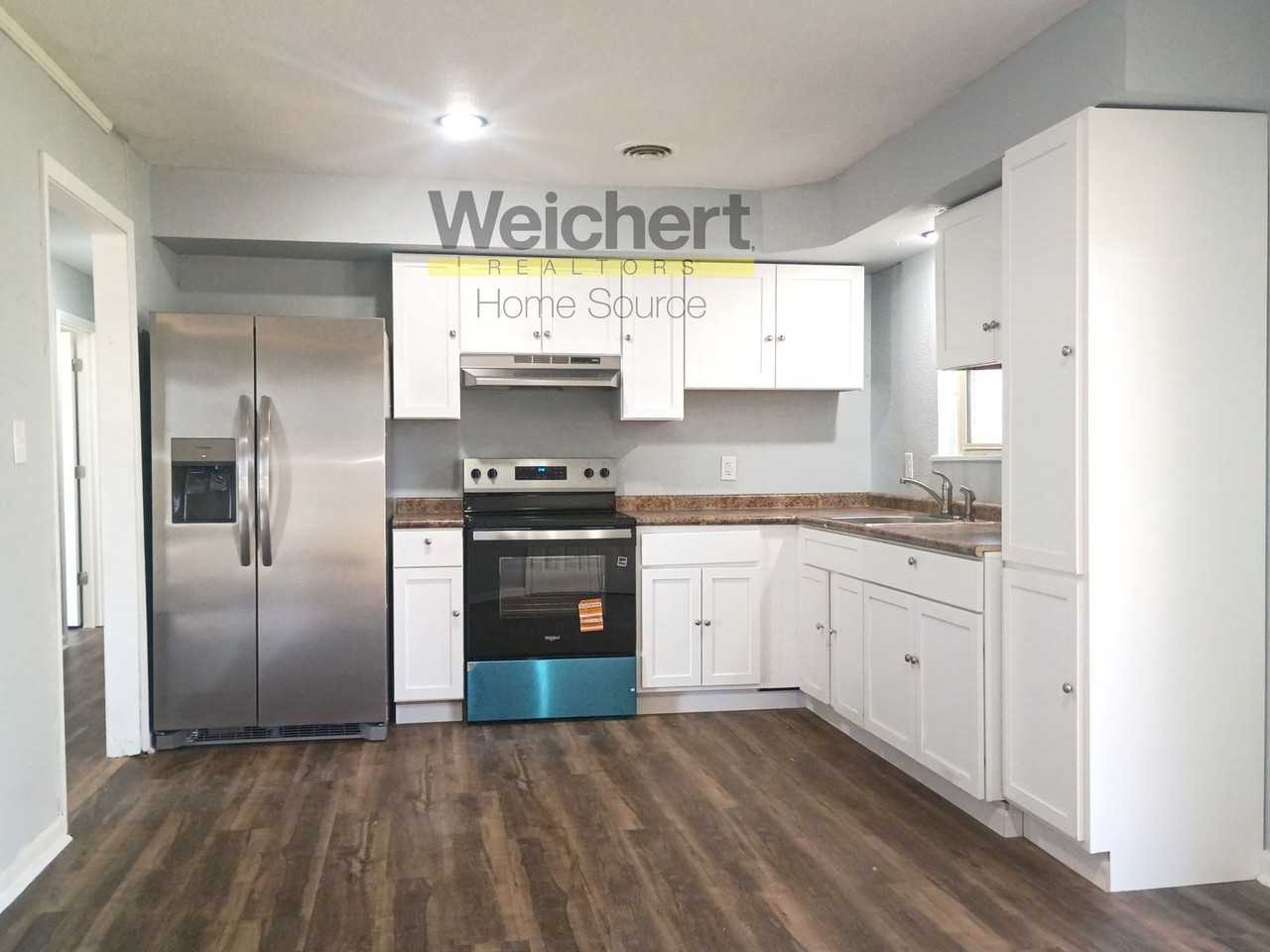 103 N 10th Ave - Photo 4 of 12