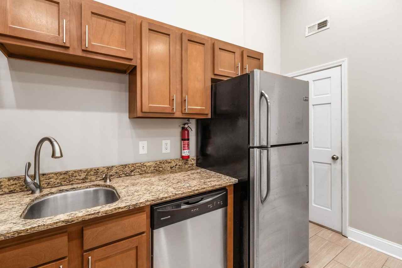 77 E 7th Ave #C - Photo 3 of 19