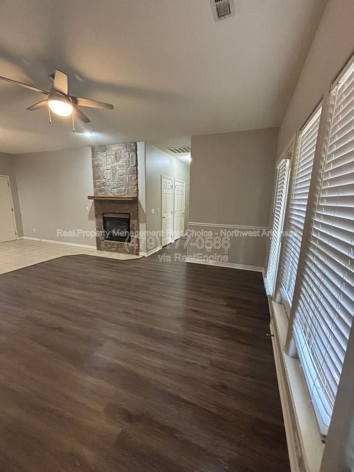 56 Watkins Way #A - Photo 3 of 17