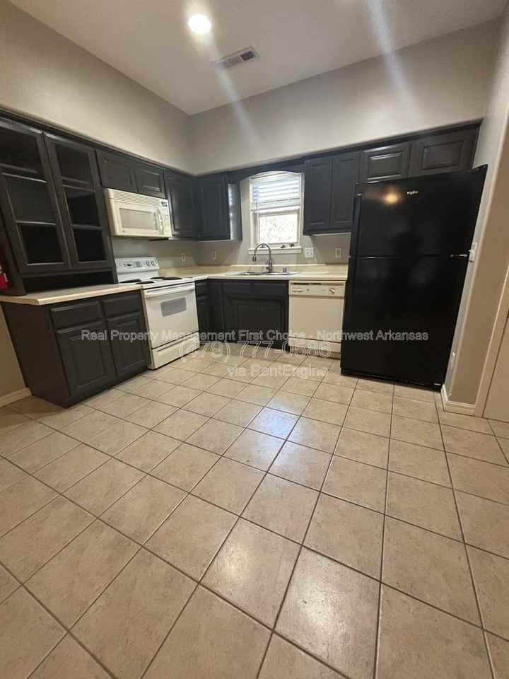 56 Watkins Way #A - Photo 7 of 17