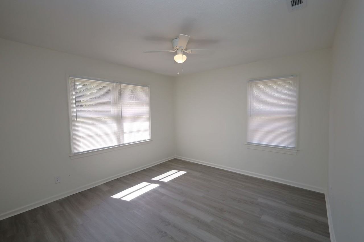 724 Vallotton Dr - Photo 7 of 12