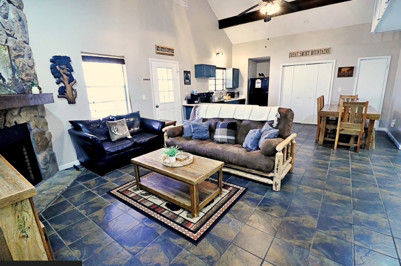 2265 Lones Branch Ln - Photo 4 of 19