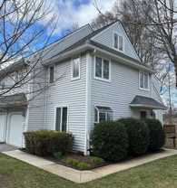 160 S Orchard Ave - Photo 1 of 1