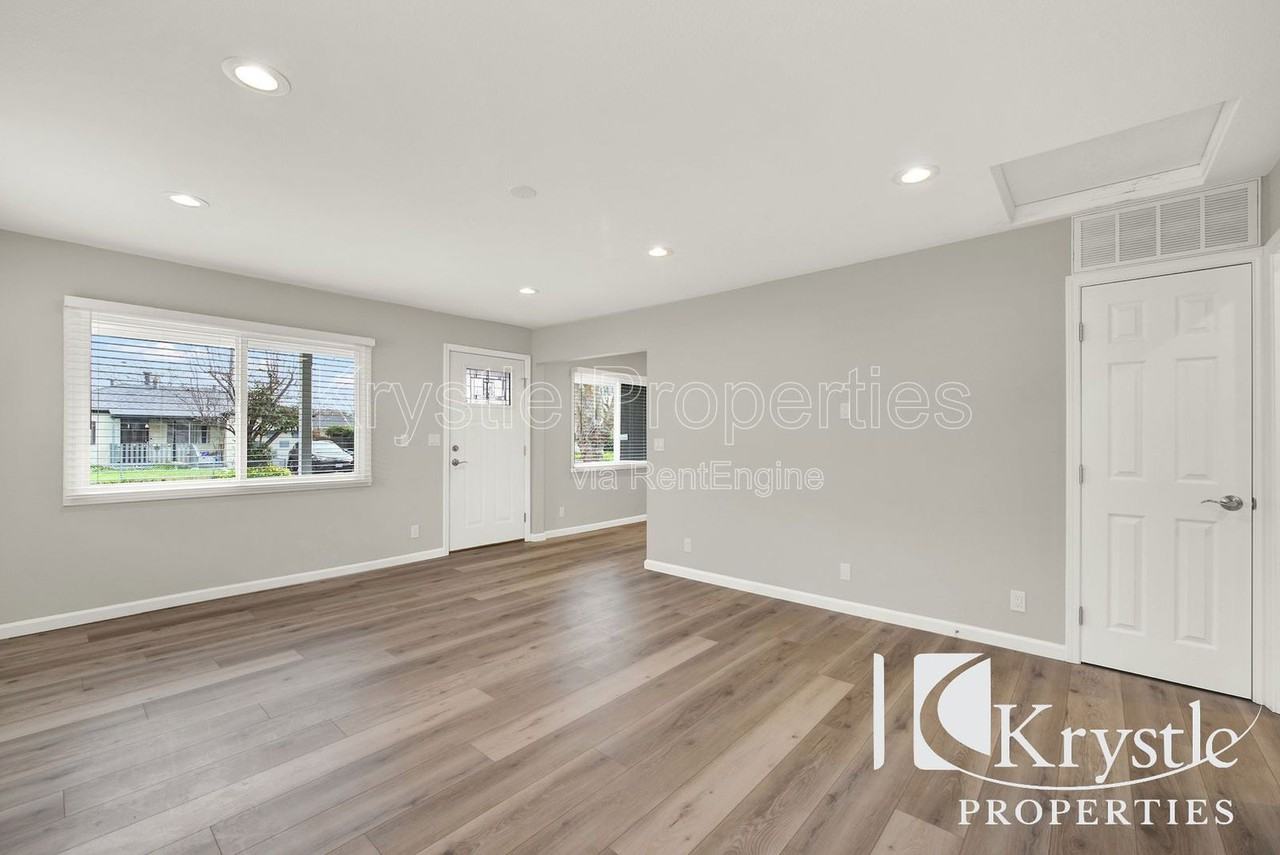 1007 Maple Ave - Photo 7 of 22