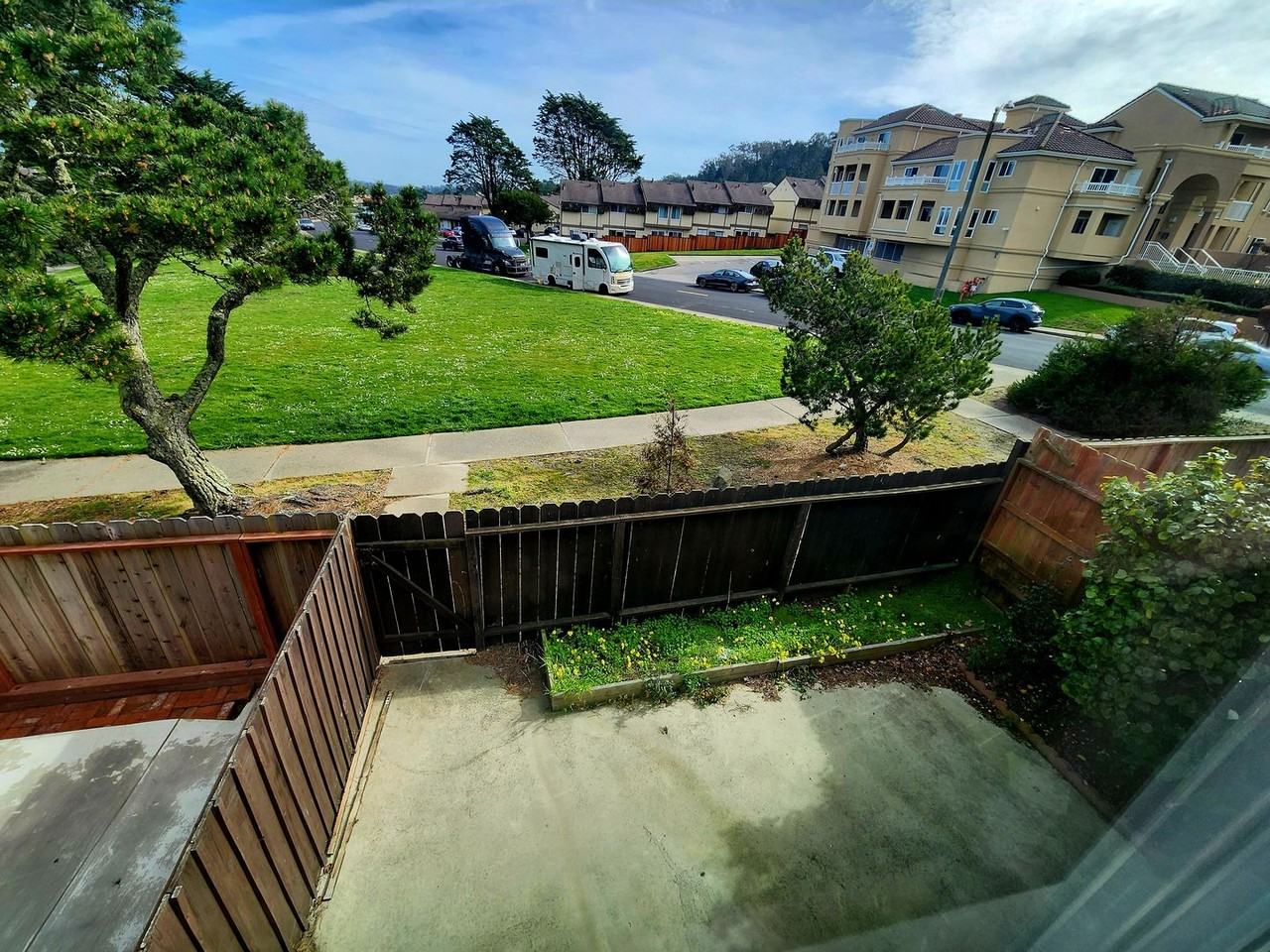 2689 Cromwell Row - Photo 2 of 34