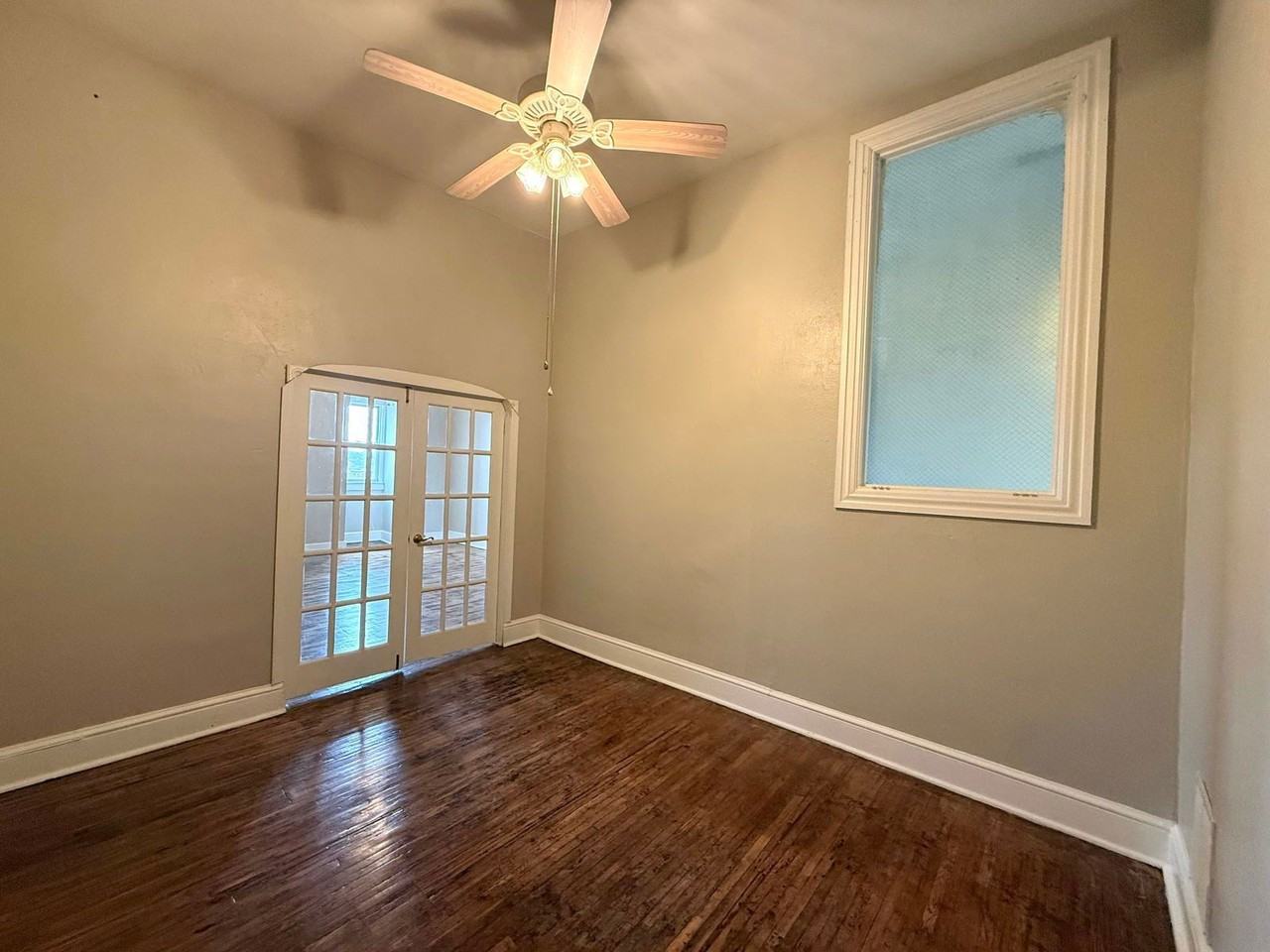 241A N Queen St #5 - Photo 5 of 16