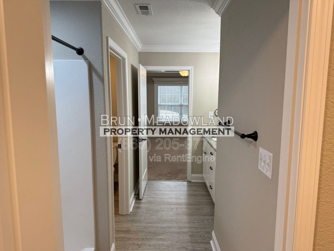 3869 Doral Dr - Photo 5 of 46