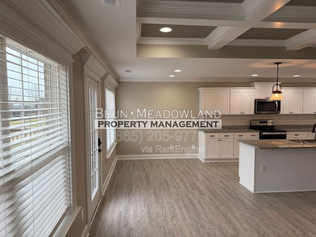 3869 Doral Dr - Photo 6 of 33