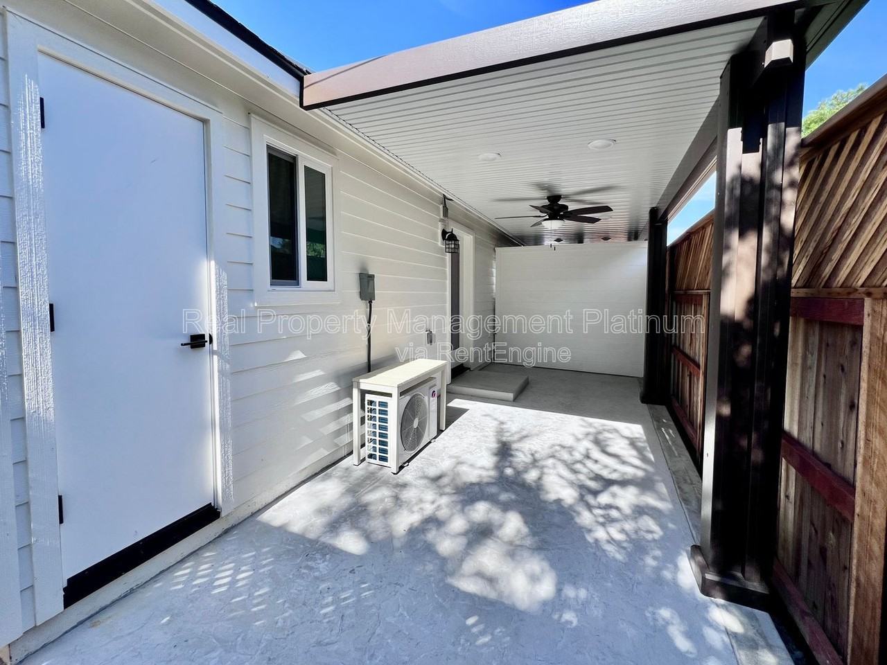 1469 5th St #C - Photo 5 of 15