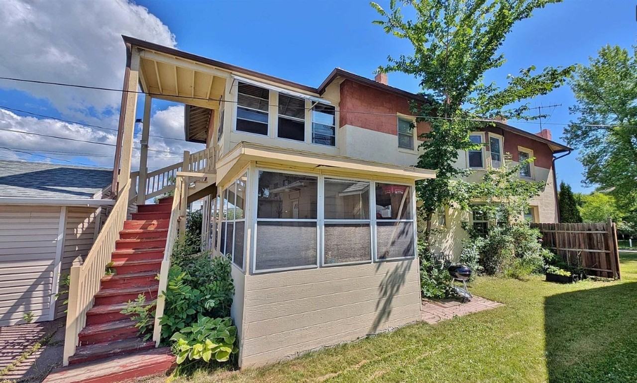 983 87th Ave W - Photo 2 of 12