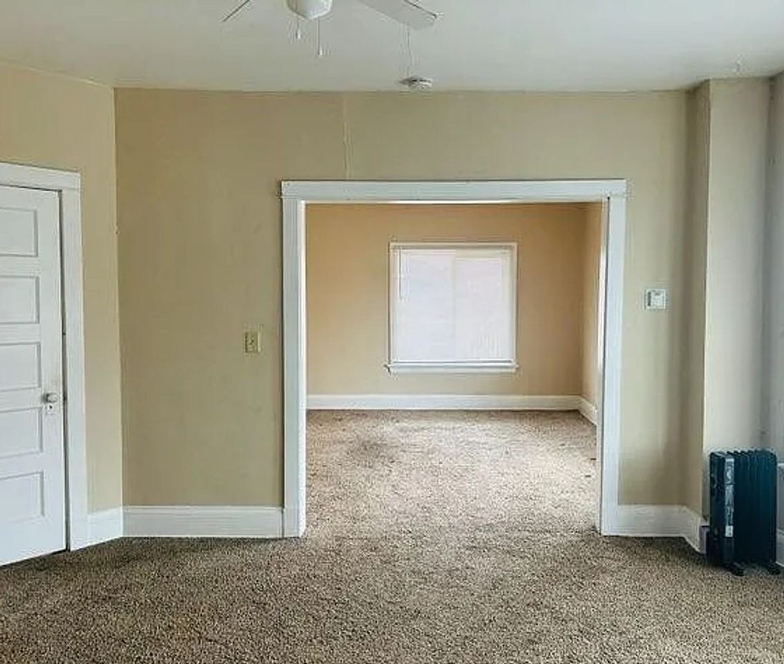 983 87th Ave W - Photo 4 of 12