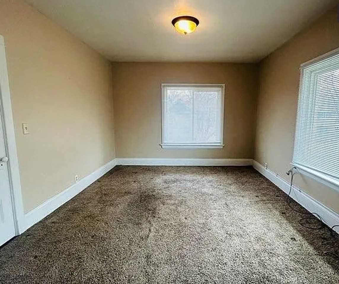 983 87th Ave W - Photo 5 of 12