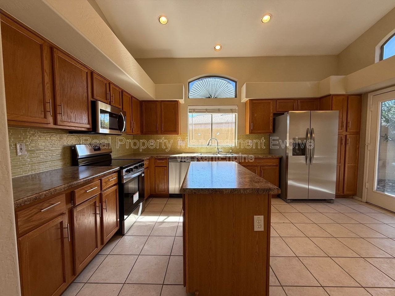 2006 N 106th Ave - Photo 6 of 28