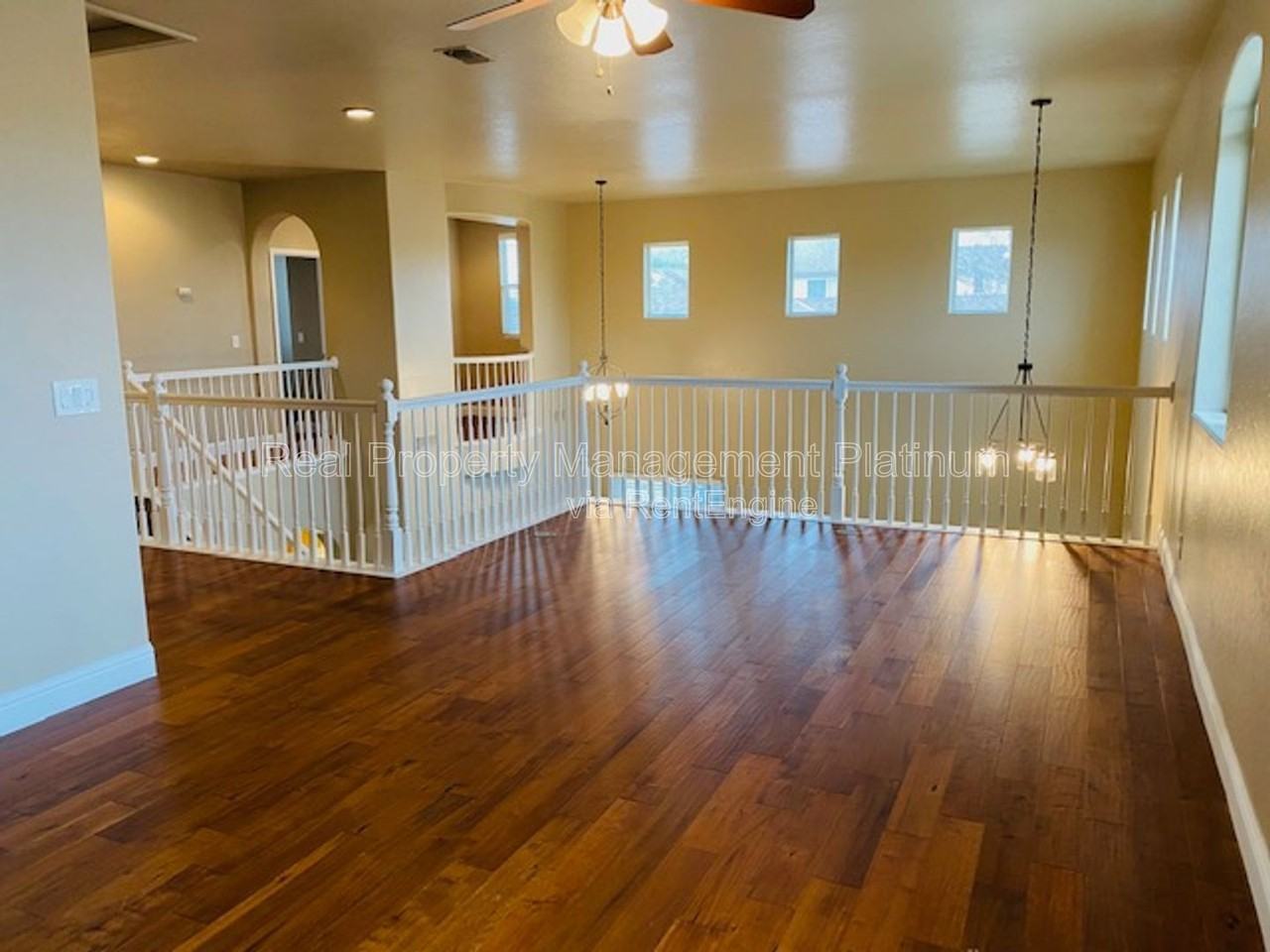 1875 N Belvedere Ave - Photo 6 of 23