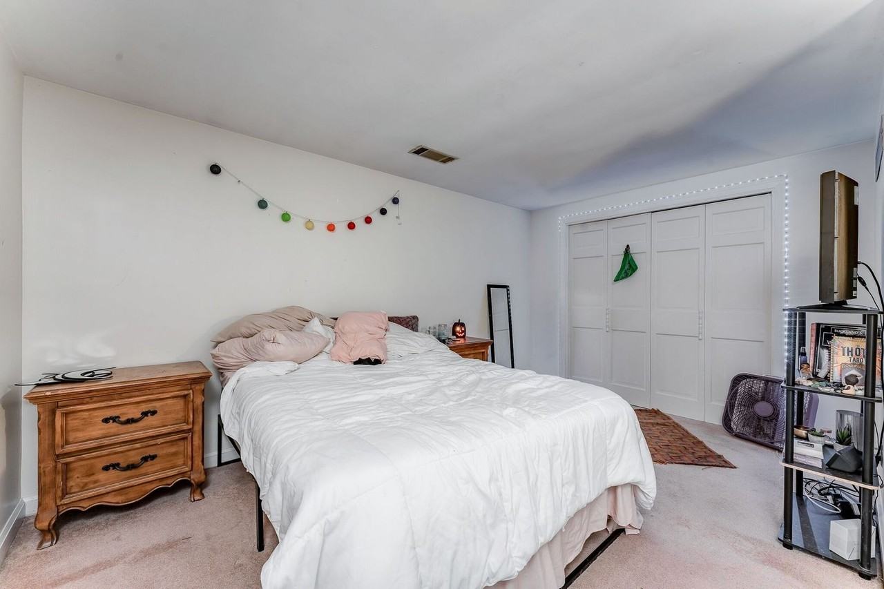 759 Snider St - Photo 4 of 23