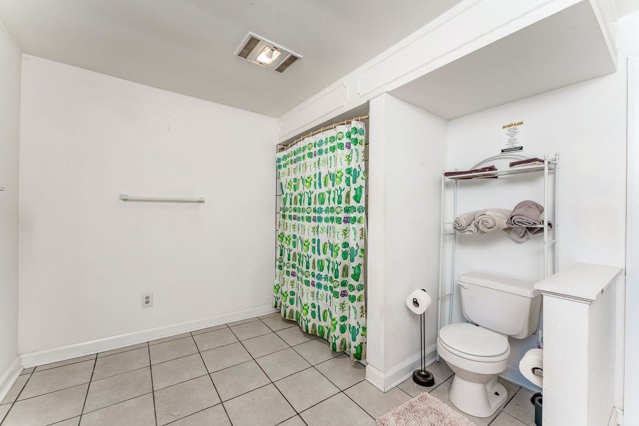 759 Snider St - Photo 5 of 23