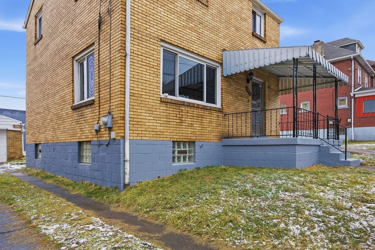 513 Garden Ct - Photo 4 of 21