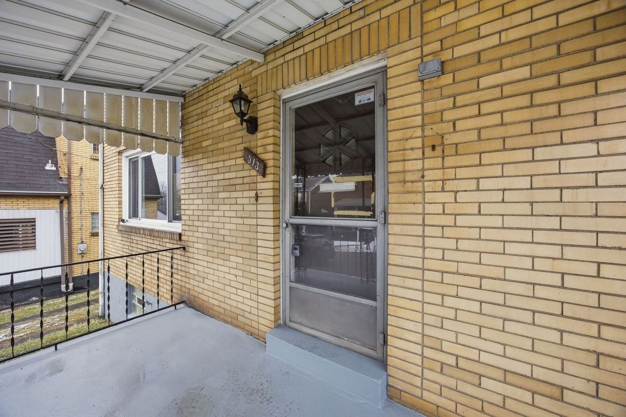 513 Garden Ct - Photo 5 of 21