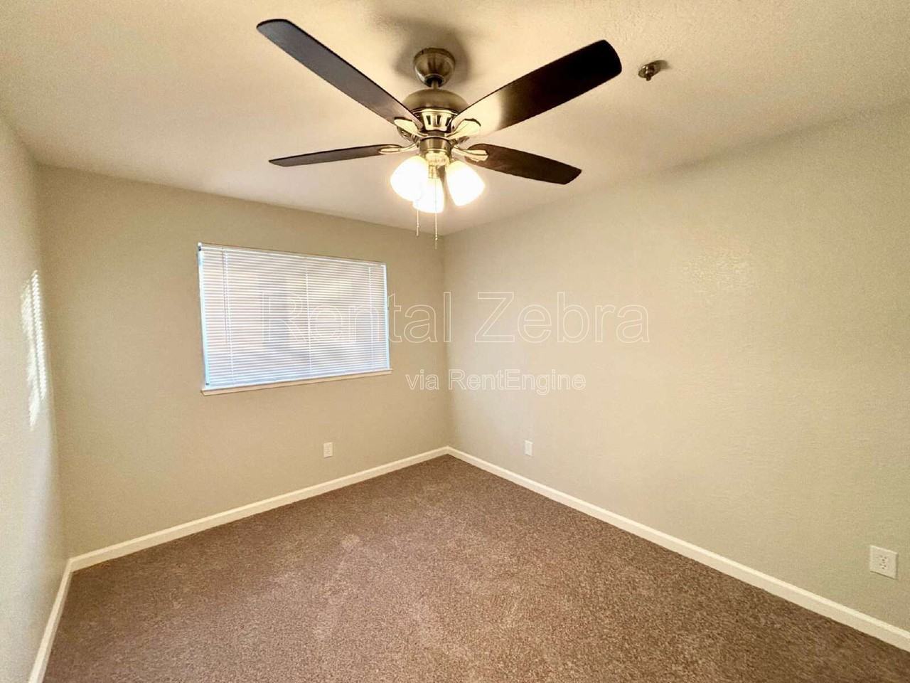 1131 Colorado Ave #109 - Photo 2 of 9