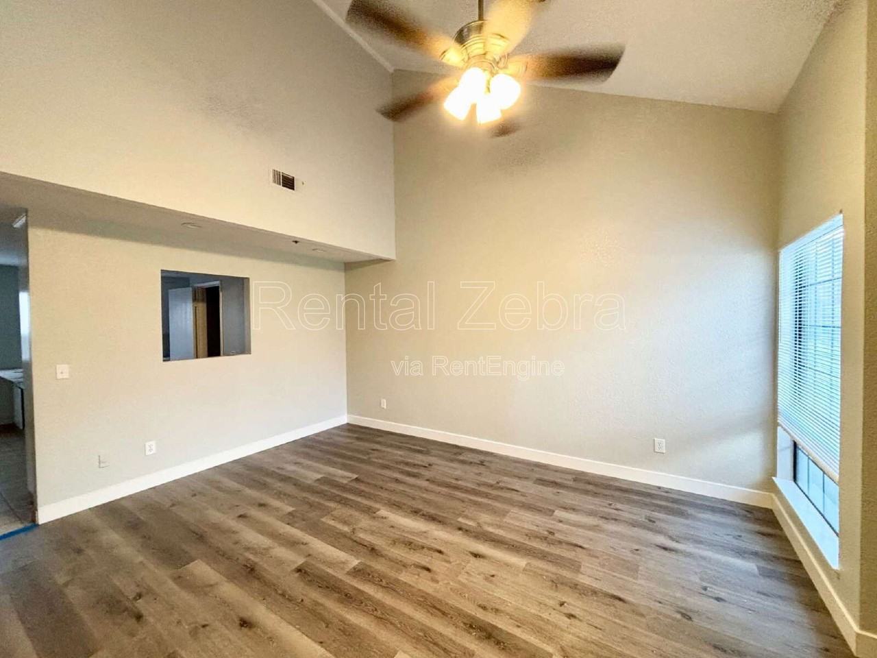 1131 Colorado Ave #109 - Photo 7 of 9