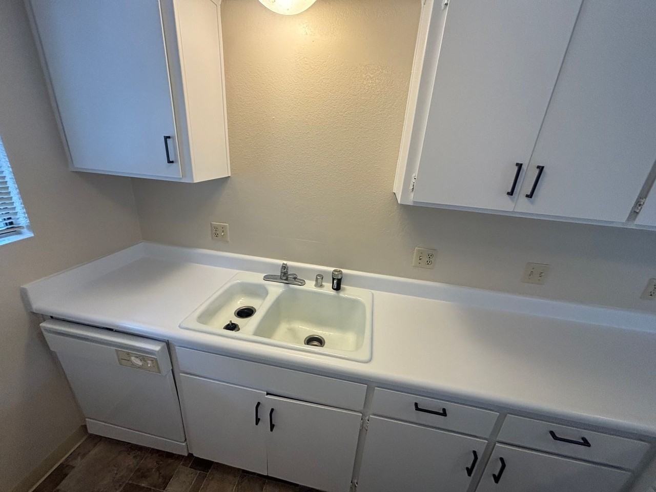 St. Kathryn Apartments - Photo 5 of 11