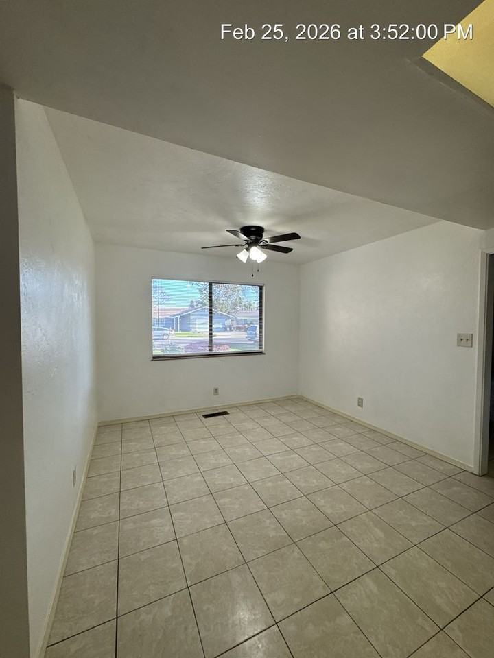 3504 W Cutler Ave - Photo 6 of 37