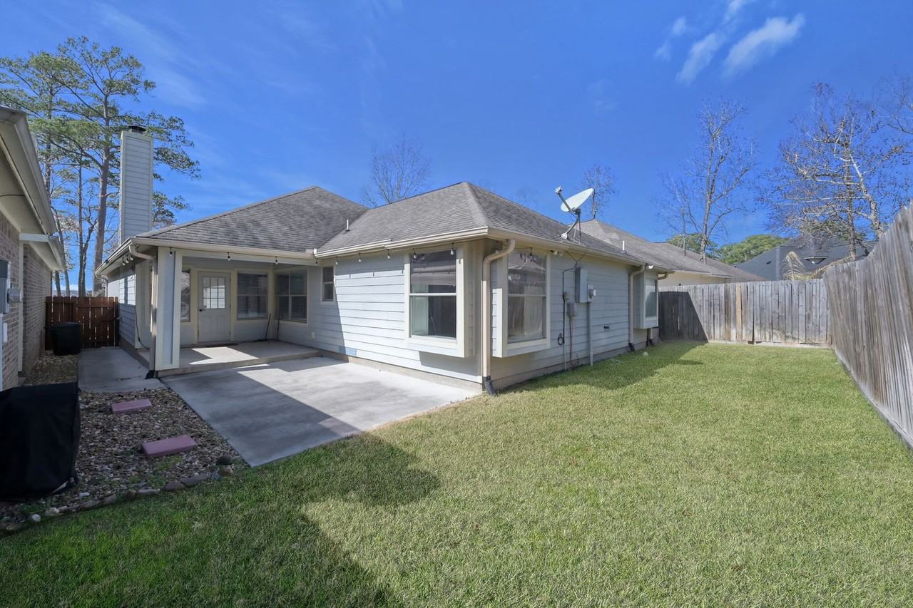 13023 Wood Harbour Dr - Photo 3 of 39