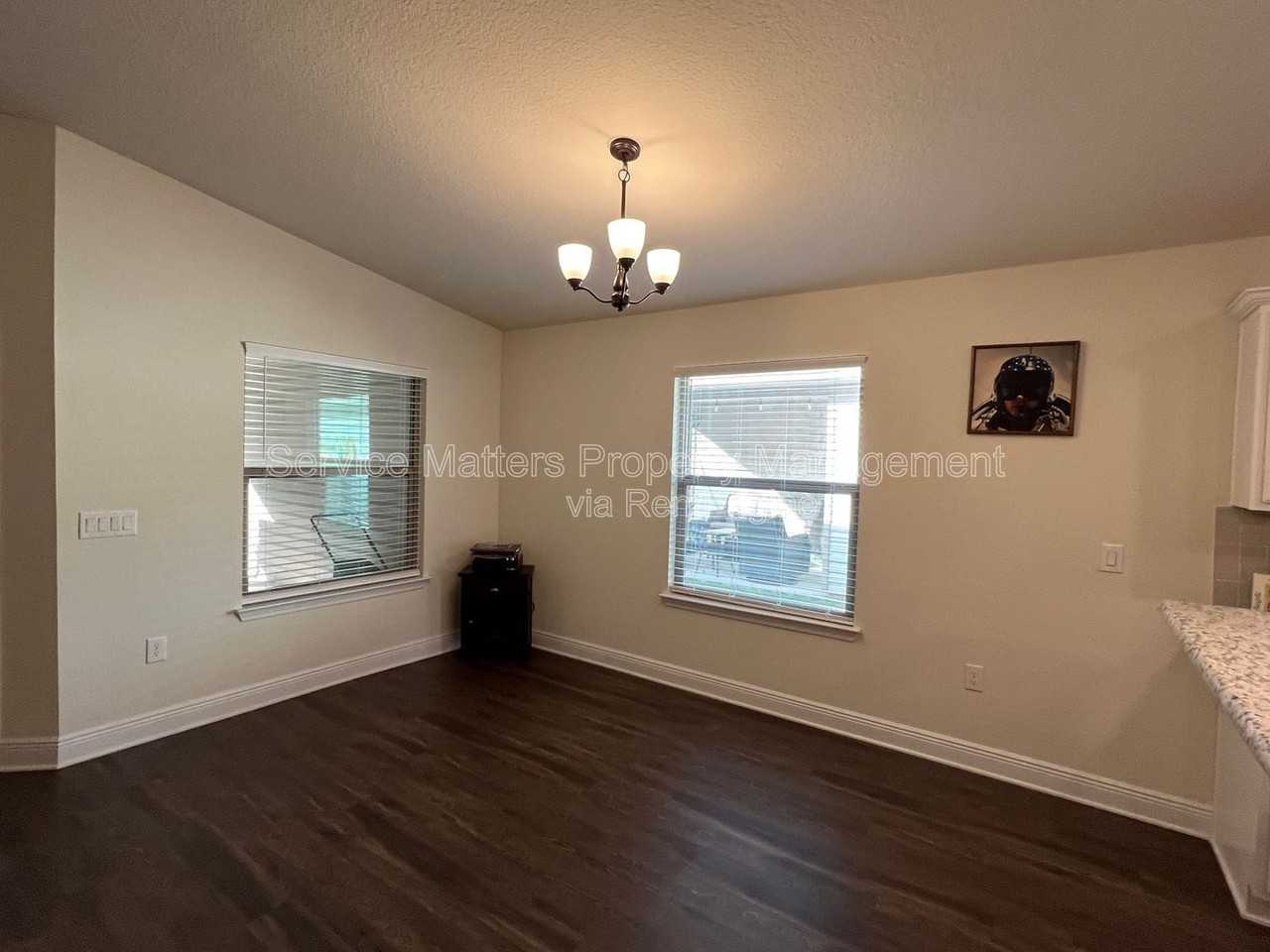 5463 Peach Dr - Photo 7 of 36