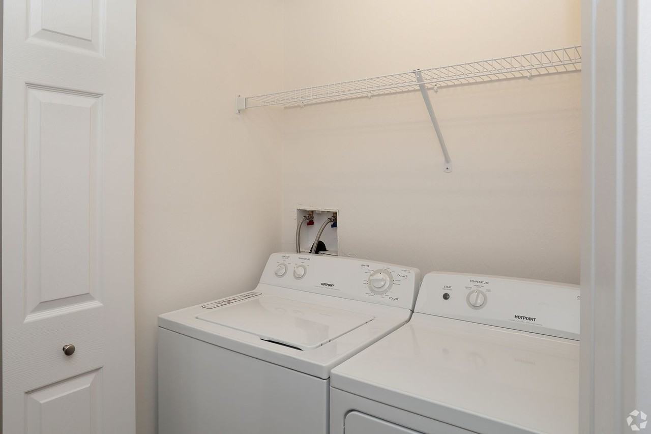 Creekside Commons East - Photo 5 of 24