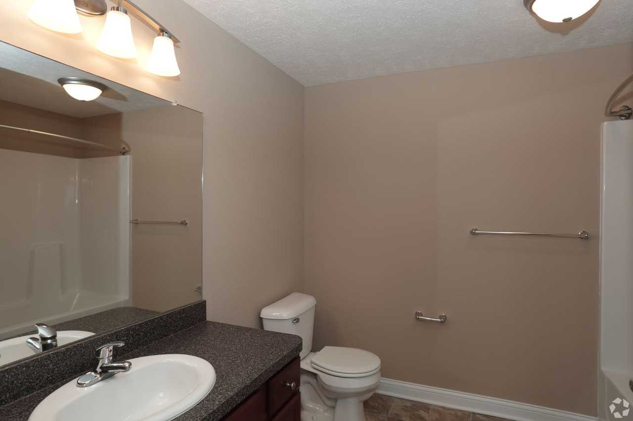 Creekside Commons East - Photo 6 of 24