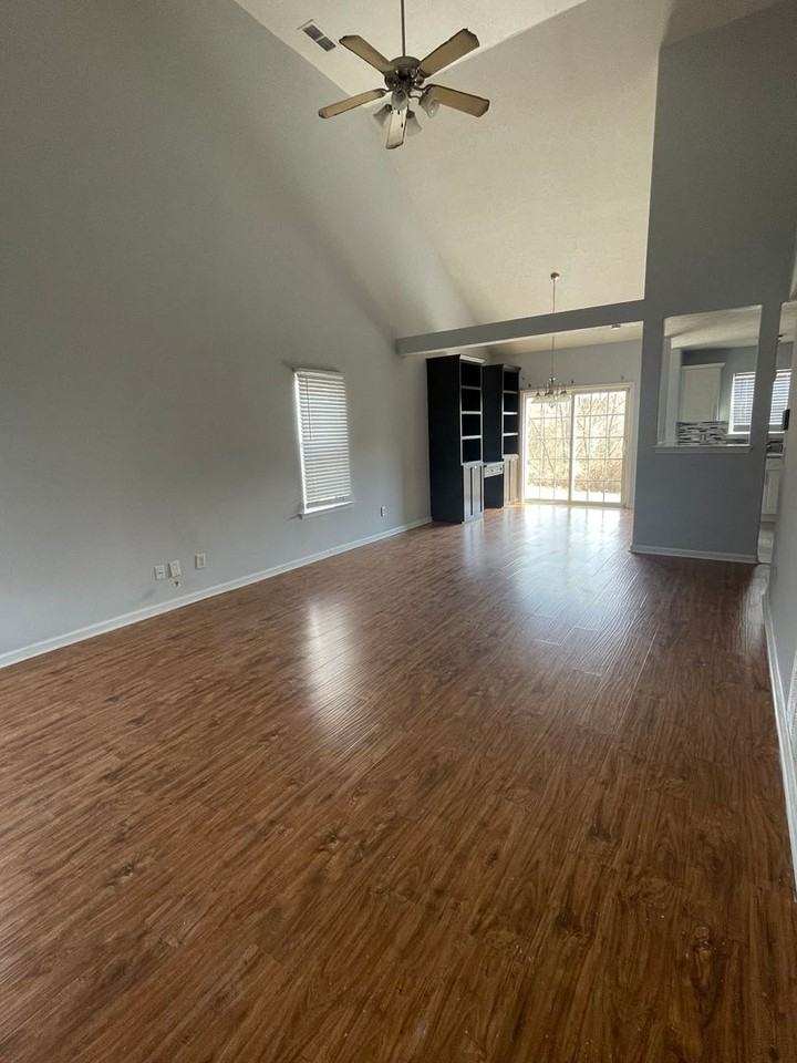 4233 Sandstone Dr - Photo 3 of 22