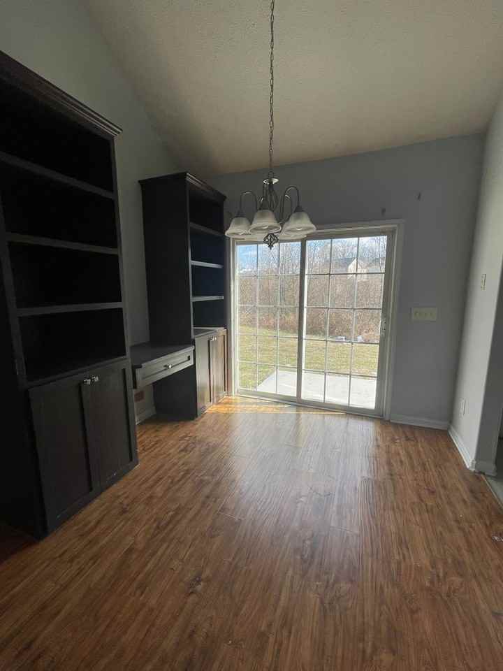 4233 Sandstone Dr - Photo 4 of 22