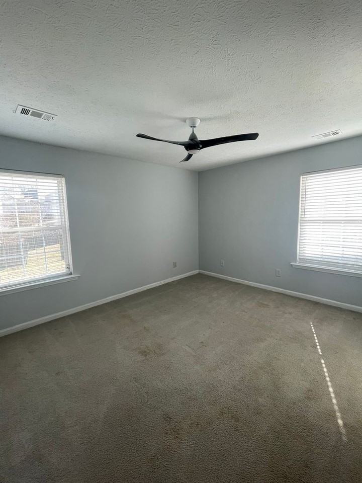 4233 Sandstone Dr - Photo 6 of 22