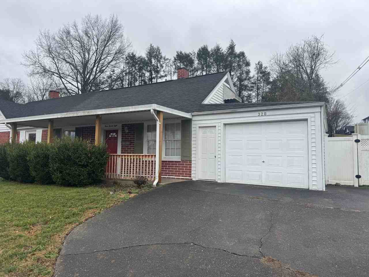 328 Sequoyah Dr - Photo 2 of 15