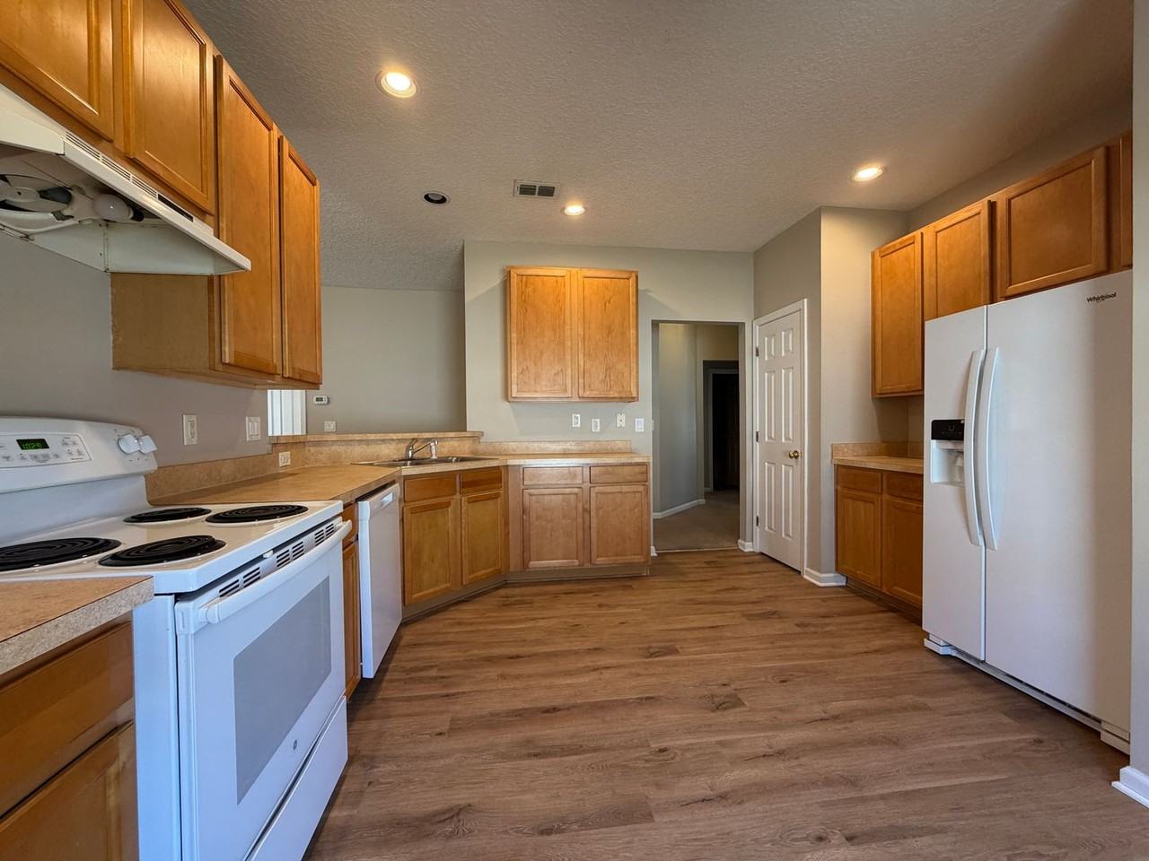 1455 Bitterberry Dr - Photo 4 of 14