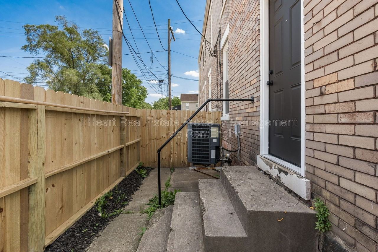 24 S Princeton Ave - Photo 2 of 20