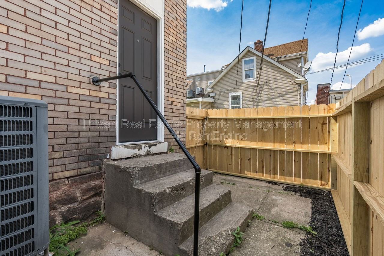 24 S Princeton Ave - Photo 4 of 20