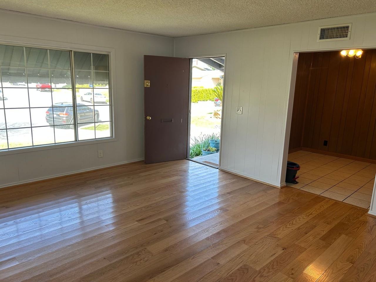 1846 E Linfield St - Photo 2 of 23