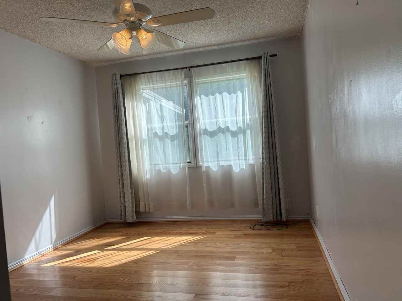 1846 E Linfield St - Photo 4 of 23