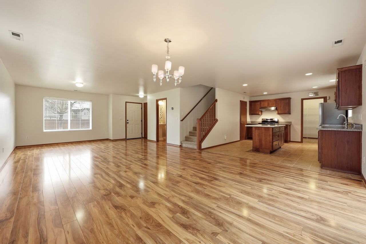 6812 Desperado Dr Se - Photo 7 of 47