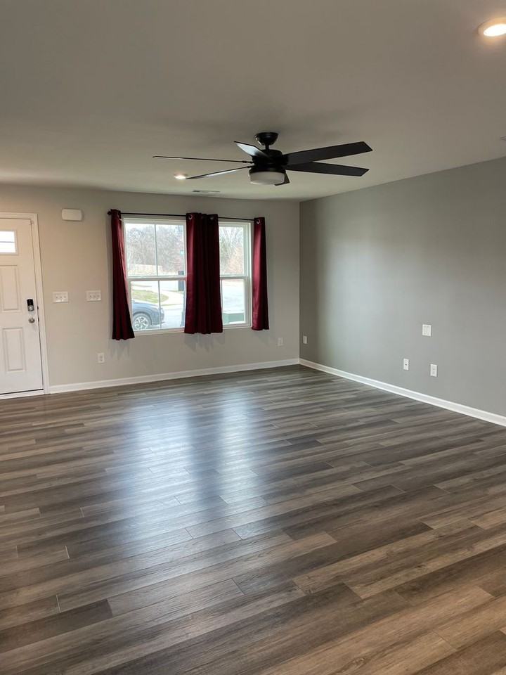 2017 Westchester Dr - Photo 6 of 26