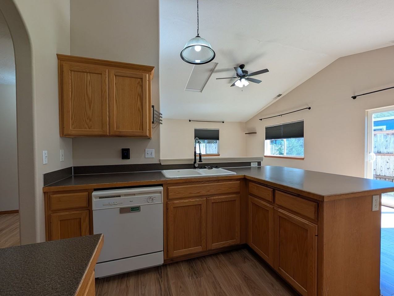 549 Nicholas Dr - Photo 5 of 22