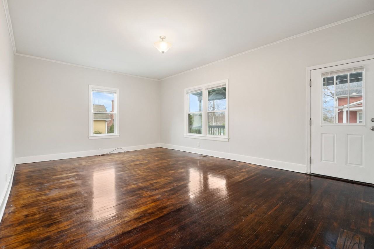 1102 Franklin St - Photo 5 of 24