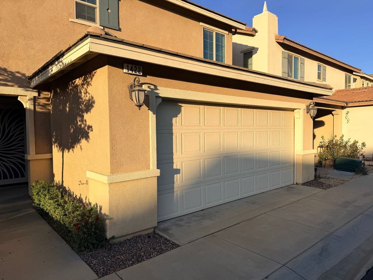 1422 Silverberry Ln - Photo 5 of 46