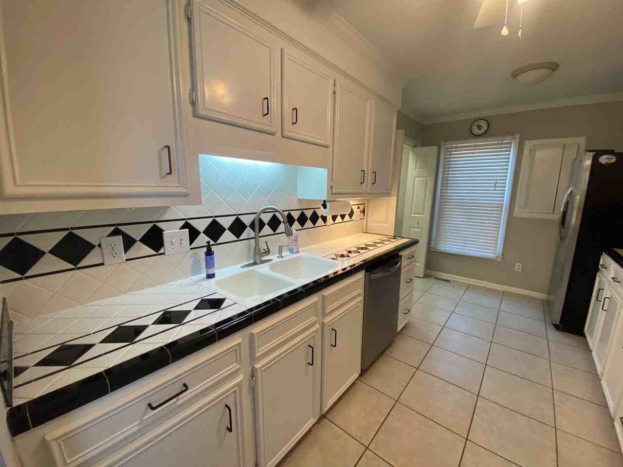 214 River Bluff Way - Photo 7 of 33