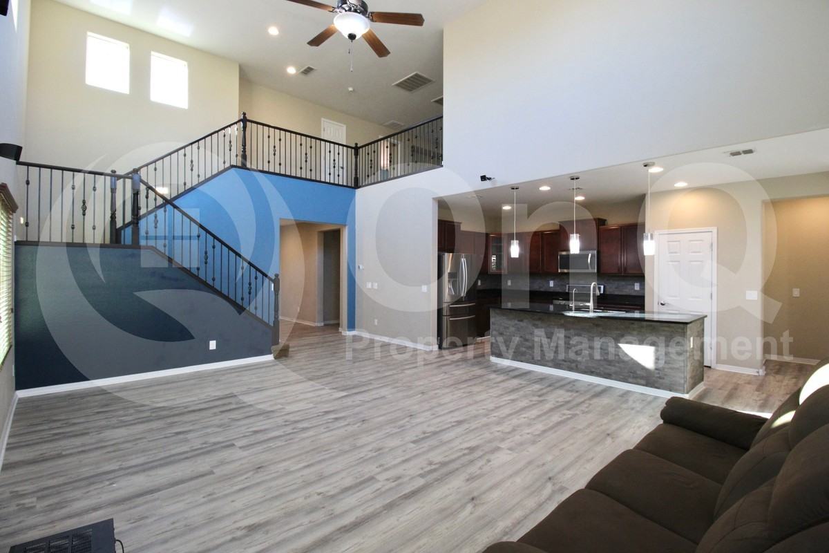 2620 W Rabjohn Rd - Photo 6 of 36