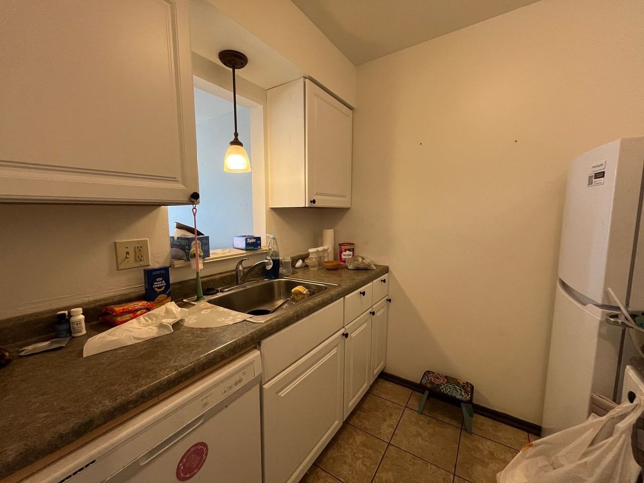 2821 S 106th St - Photo 6 of 29