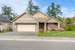 featured image of 2882 Sw Fairway Point Dr