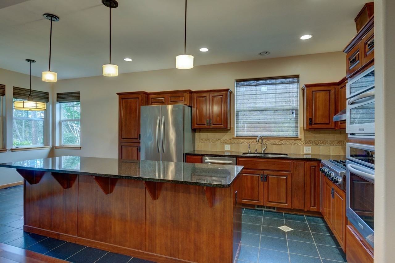 2882 Sw Fairway Point Dr - Photo 3 of 32